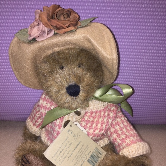 Boyd’s Bears - Picture 8 of 9